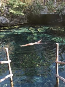 Read more about the article Swimming in a cenote