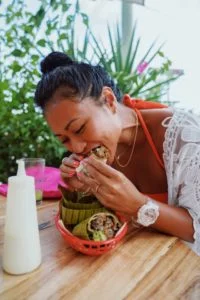 Read more about the article Tasting local food