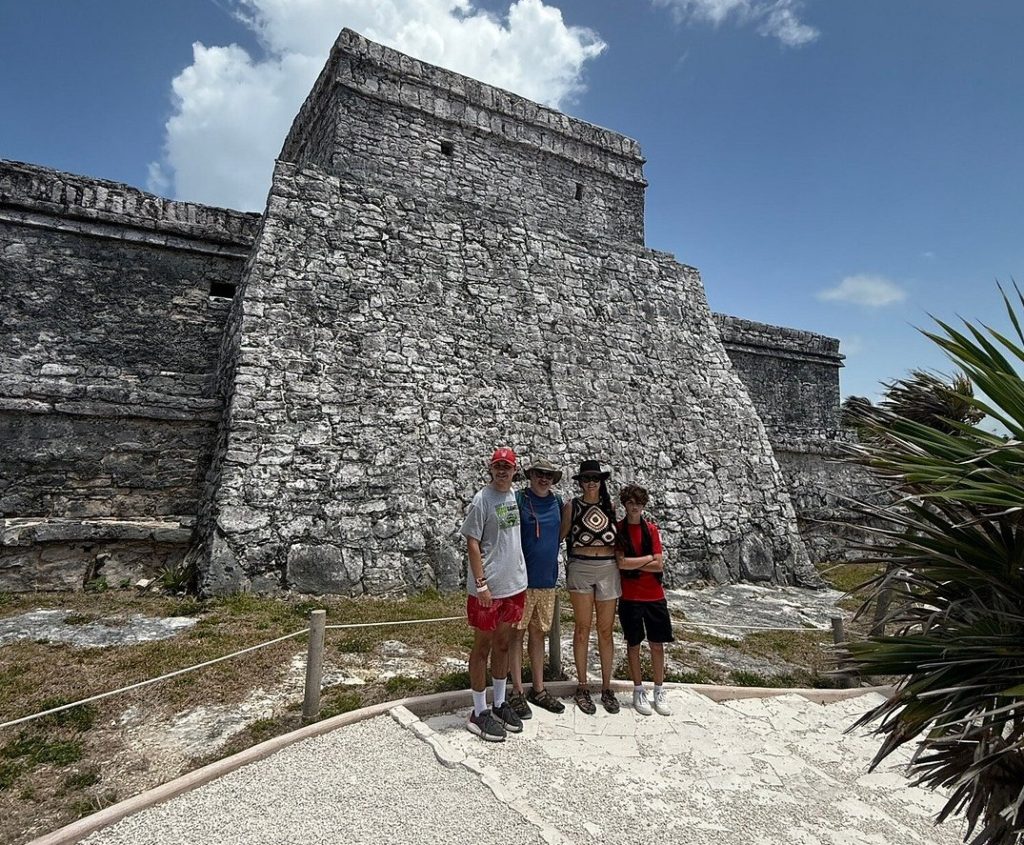 jeremy tour_ tulum ruins- guidedt tour